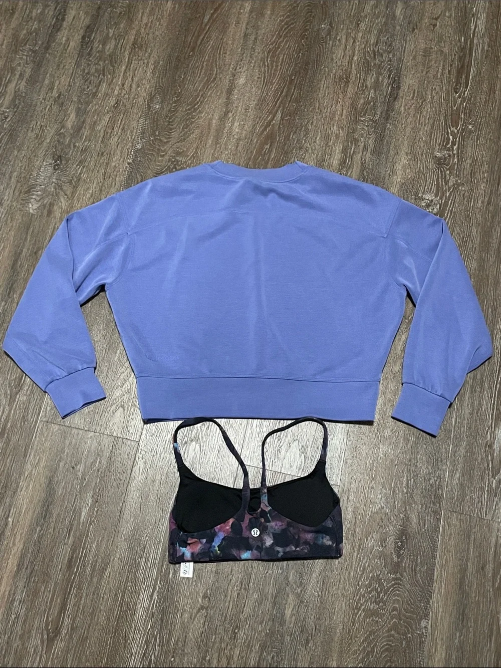 NWT/NWOT/Like New Lululemon Matching Bundle. Size Tops 2,4 / Bootoms 2